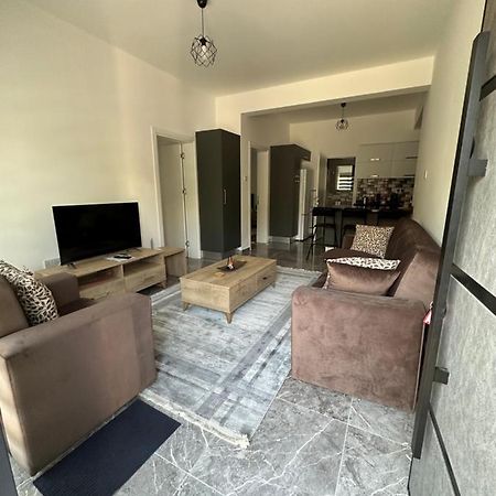 Ozbilge Apartments Kyrenia  Eksteriør billede